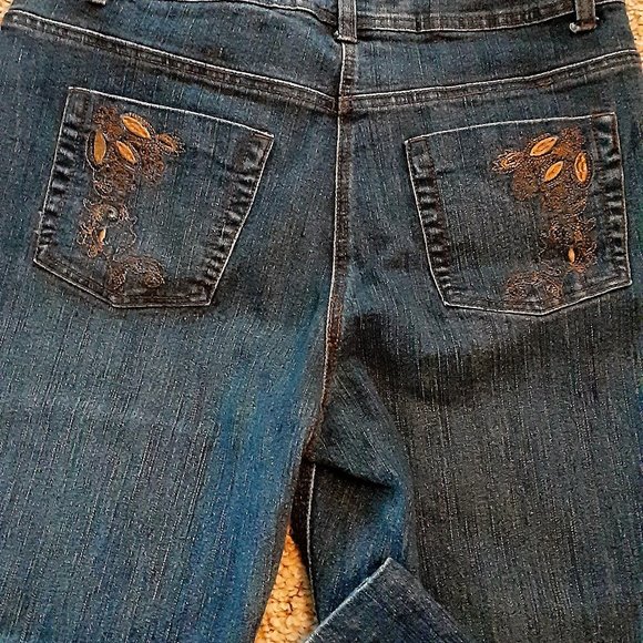 Penmans Women's Jeans Canadian Made - Picture 2 of 3